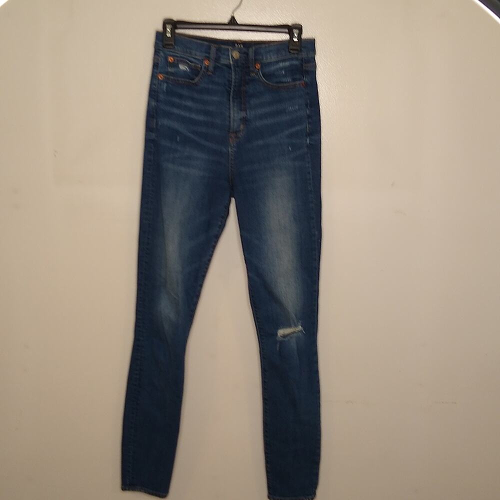1969 gap women's size 28t true skinny blue jeans. Casual